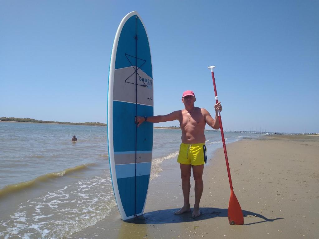Hosté ubytování Disfruta del paraíso en primera línea de playa con Kayak y Paddle Surf