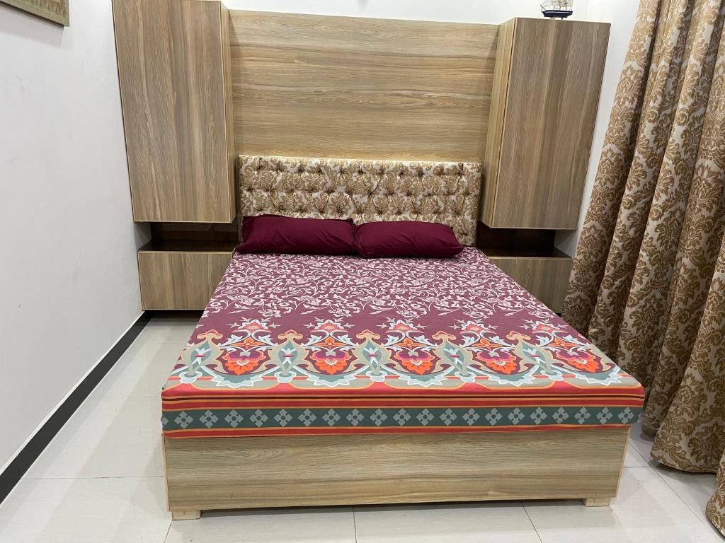 Comfortable and Independent One Bed, Lahore (updated prices 2024)