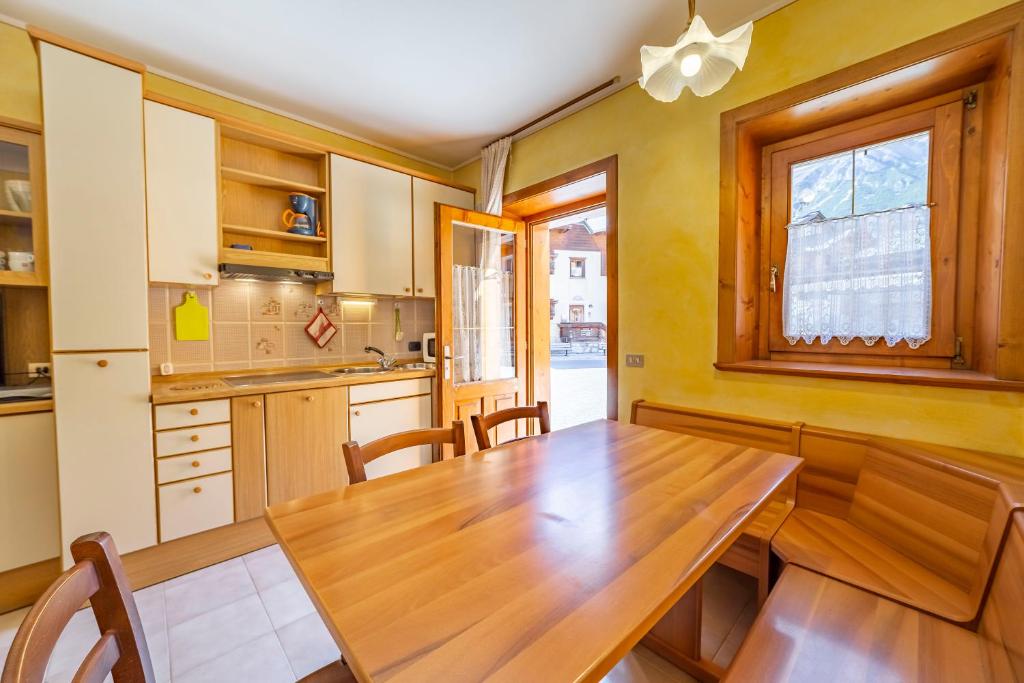 Kuchyňa alebo kuchynka v ubytovaní Chalet La Nuvola