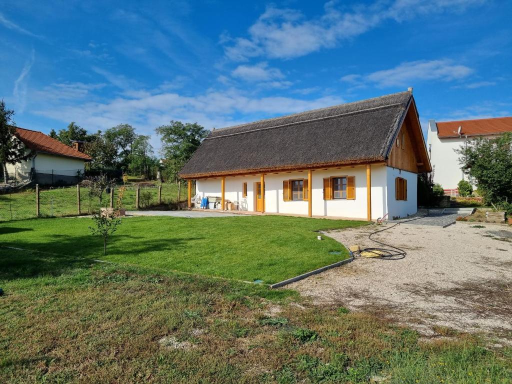 Fotografia z galérie ubytovania Akácfa Vendégház v destinácii Pákozd