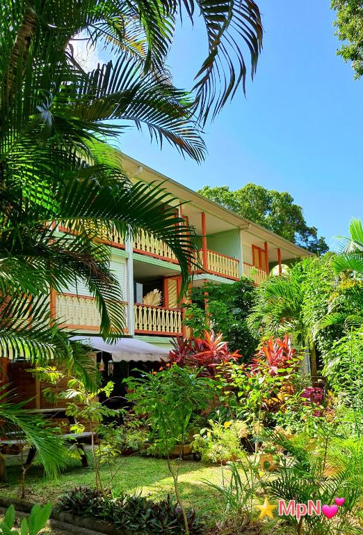 Zahrada ubytování Mon Pti Nid - Havre cosy avec vue tropicale en Martinique
