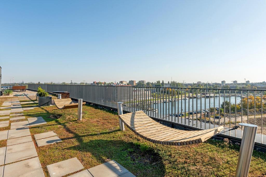 Blue Mandarin - Chlebova Apartments - One-Bedroom Apartment
