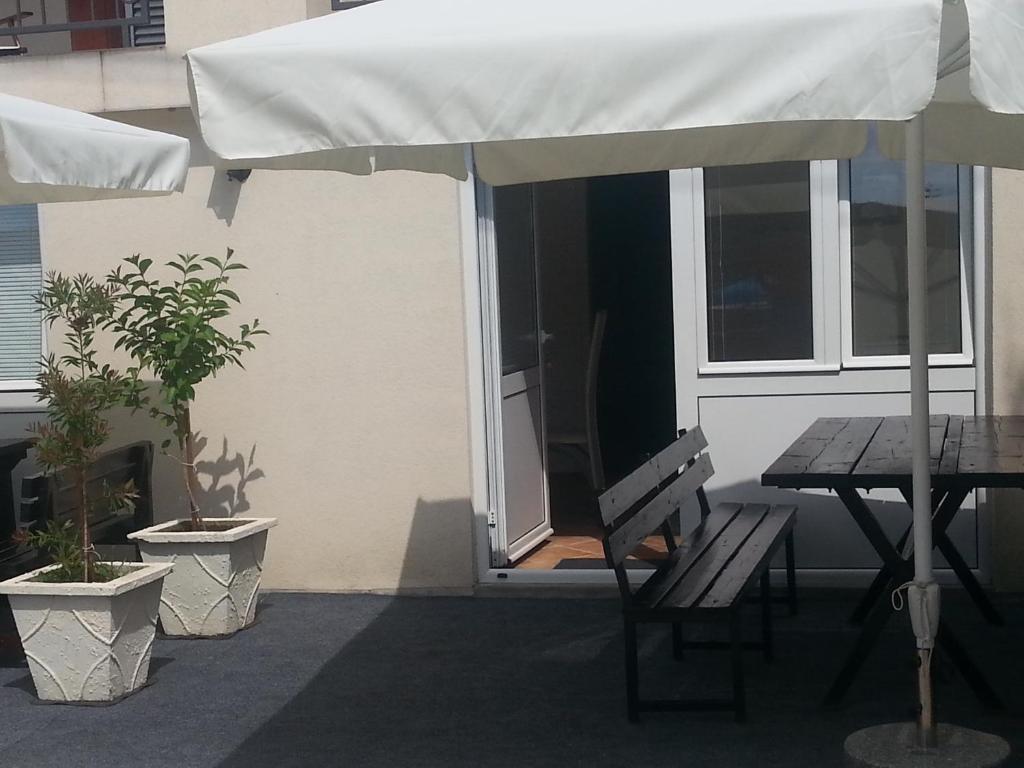 Apartments Pejanović - 13