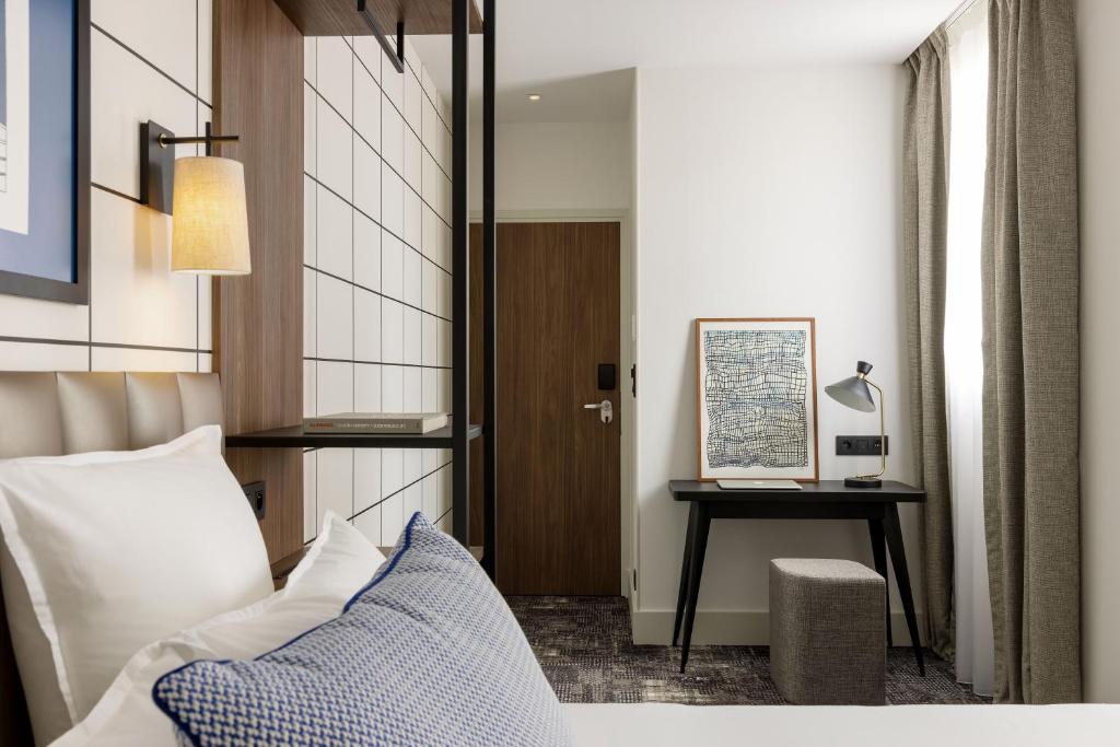 Hôtel Moderniste - Resim 38