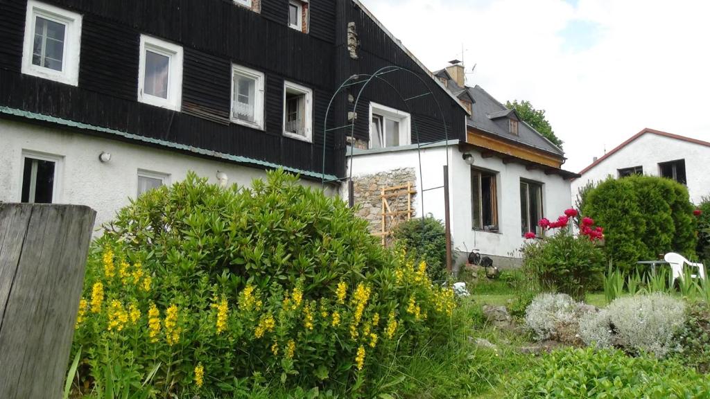 Zahrada ubytování Apartmany Nemo