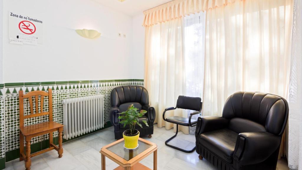 Posedenie v ubytovaní Hotel Mirasol