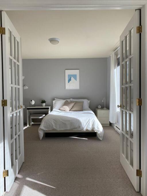 Ein Bett oder Betten in einem Zimmer der Unterkunft Chalet «L'Autrichien» de Charlevoix