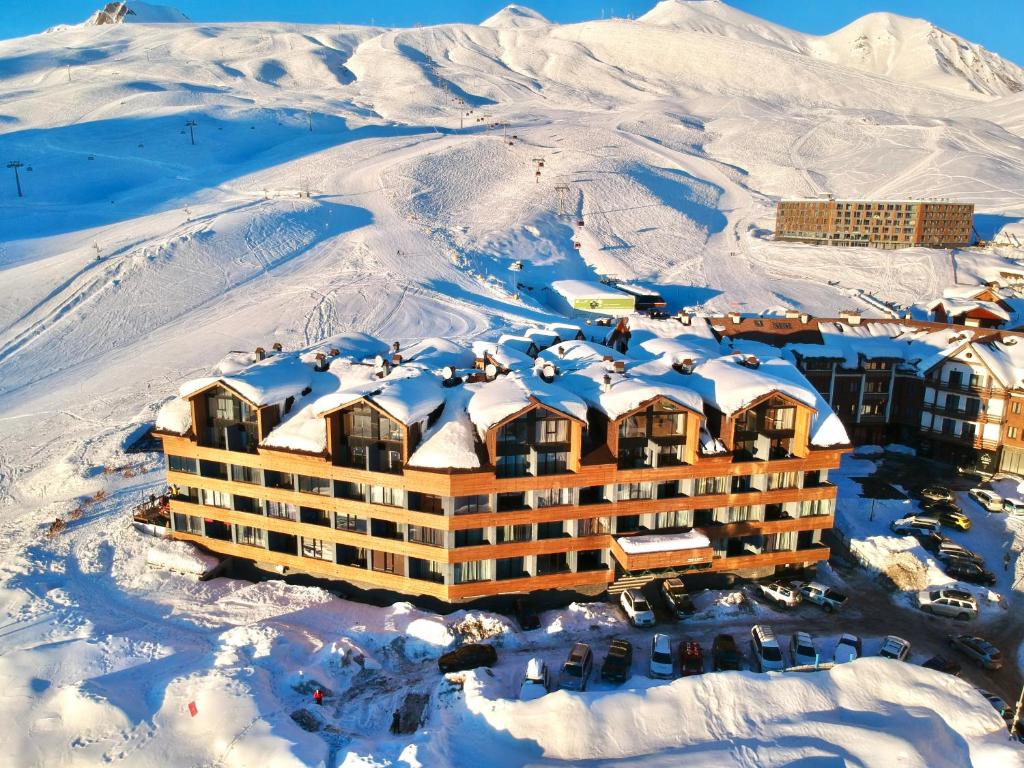 GVC 2-level apt New Gudauri Block-4 v zimě