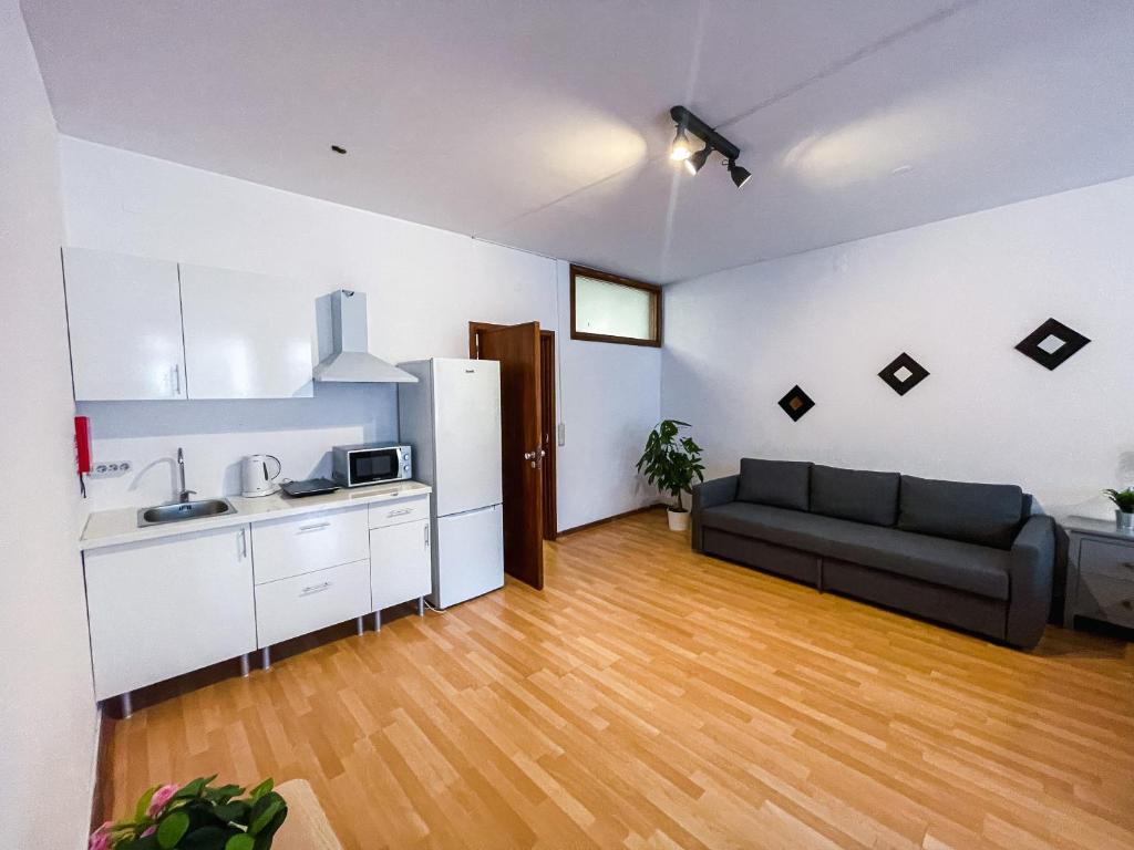 Travel & Live Aliados Apartment - Studio Apartment