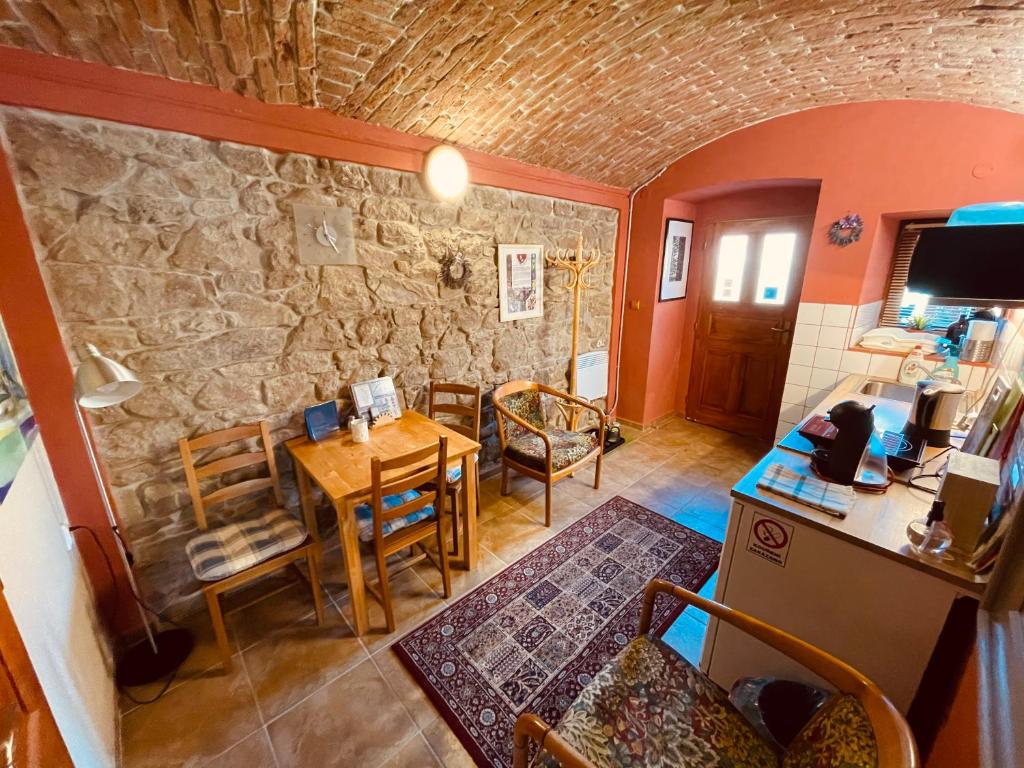 Kuchyň nebo kuchyňský kout v ubytování Apartmány U kapličky