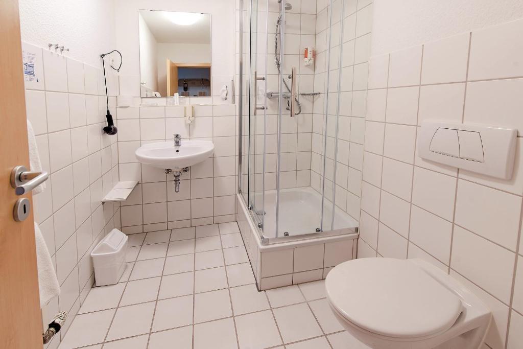 Koupelna v ubytování Rosen-Hotel