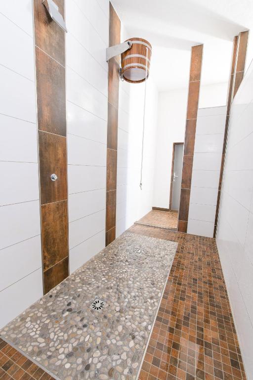 Fotografie z fotogalerie ubytování Rosen-Hotel v destinaci Sangerhausen