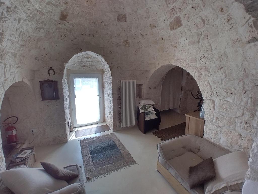 Stunning Trullo with private pool Apulia Italy