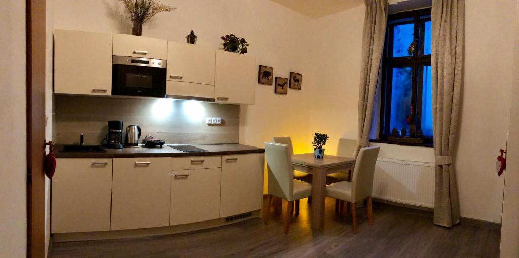 Kuchnia lub aneks kuchenny w obiekcie Yellow Ski Apartments
