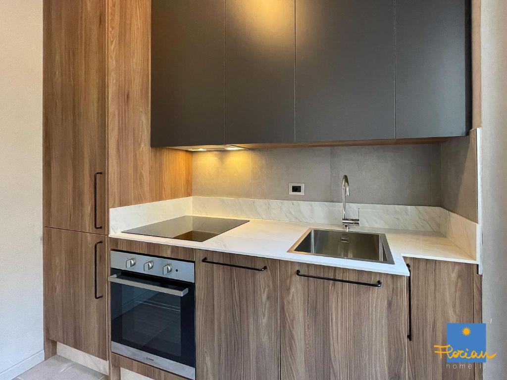 Kuchyň nebo kuchyňský kout v ubytování Florian Home