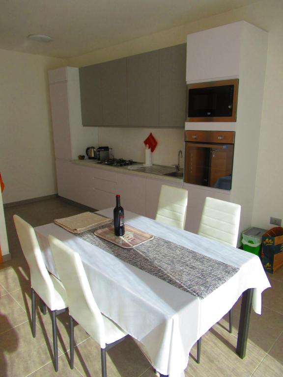 Kuchnia lub aneks kuchenny w obiekcie Casa Mirella