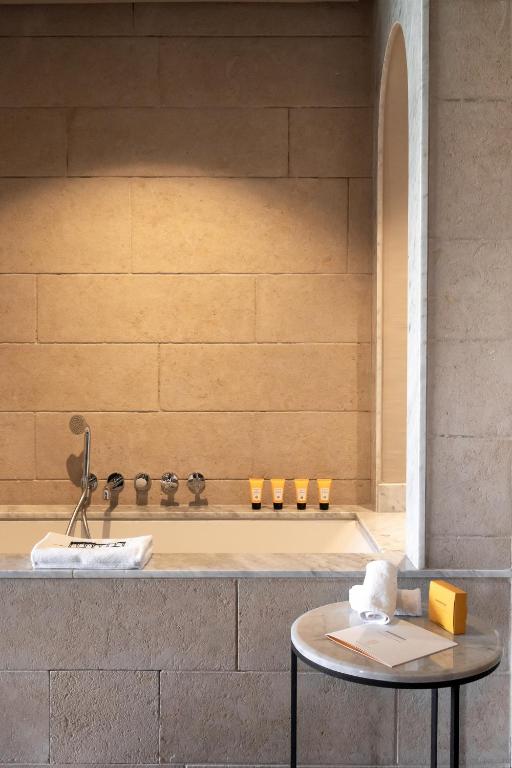 Koupelna v ubytování Hotel Sahrai