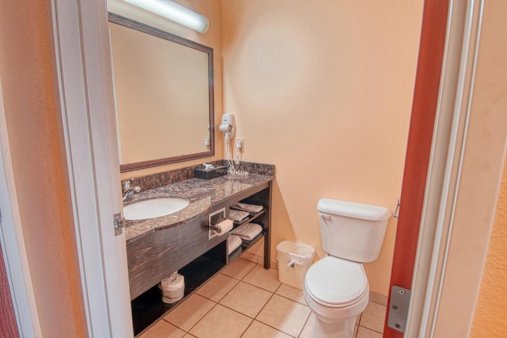 Express inn & suites photo