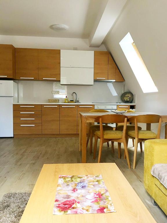Lovac apartmani - One-Bedroom Apartment