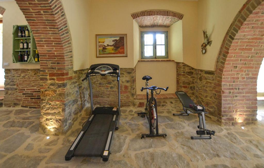 The fitness centre and/or fitness facilities at Il Meriggeto