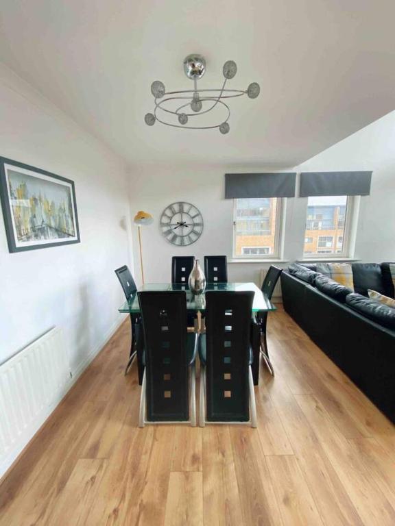 The SSE Hydro Penthouse With Free Parking
