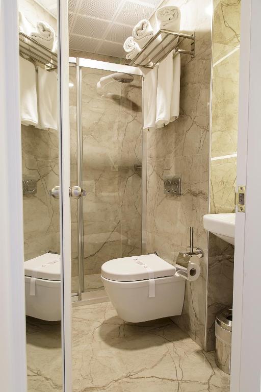 Koupelna v ubytování Vatan Asur Hotel