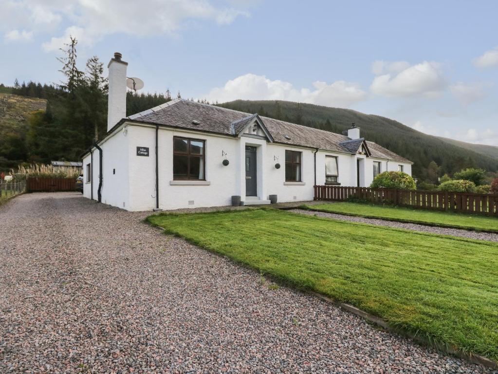 Ailsa Cottage - Housity