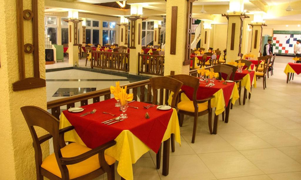 Restaurace v ubytování Silver Beach Hotel