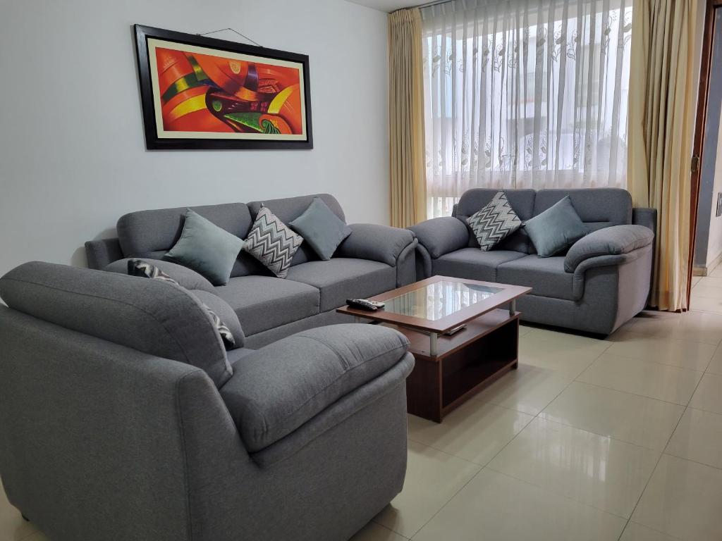 Departamento Los Balcones - Three-Bedroom Apartment
