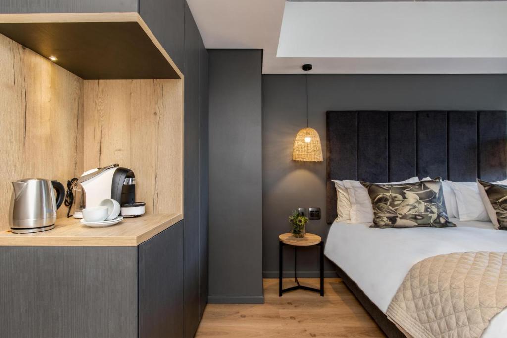 Kloof Street Hotel - Lion Roars Hotels & Lodges - Luxury Suite With Mountain View