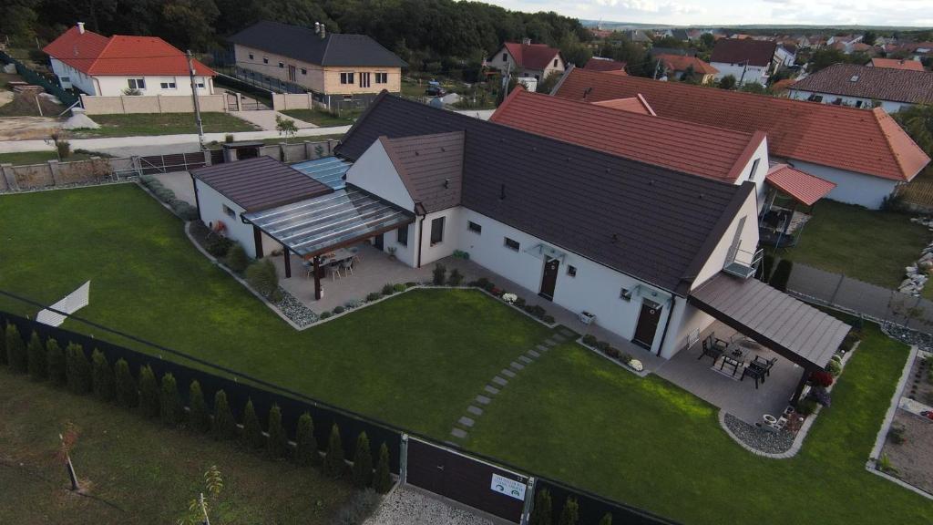 Bagoly 9421 Fertőrákos, Szent Sebestyén utca 12 kép - 1
