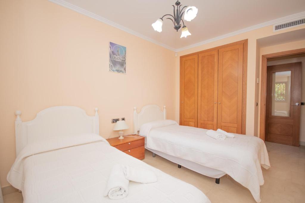 Fotografie z fotogalerie ubytování Apt with heated pool & excellent location - Todoholiday v destinaci Benalmádena