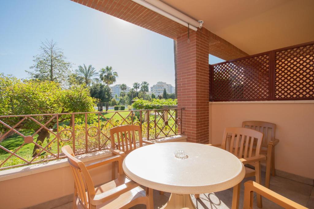 Fotografie z fotogalerie ubytování Apt with heated pool & excellent location - Todoholiday v destinaci Benalmádena