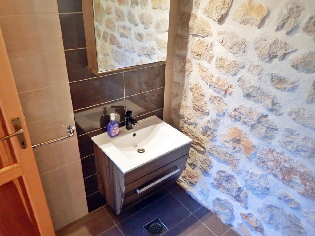 Fotografia z galérie ubytovania Holiday Home Milovci v destinácii Starigrad-Paklenica