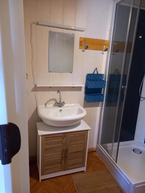 L'escale en Dordogne - Chalet Met één Slaapkamer