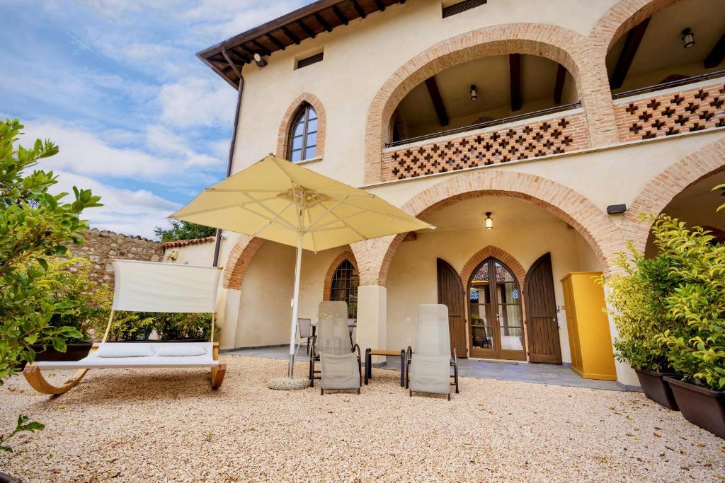 Patio nebo venkovní prostory v ubytování Borgo di Drugolo