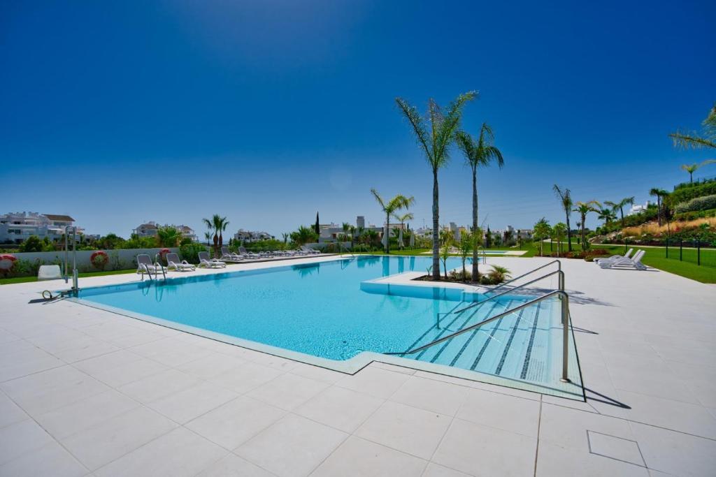 Apartment AL-1112 2 Bed Alcazaba Lagoon, Estepona, Spain ...
