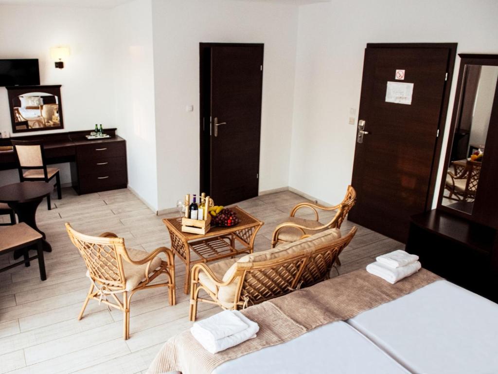 Posedenie v ubytovaní Hotel Feniks
