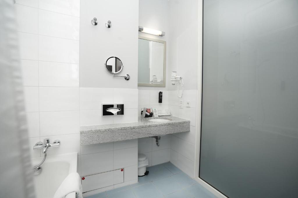 The Atrium Hotel - Resim 30