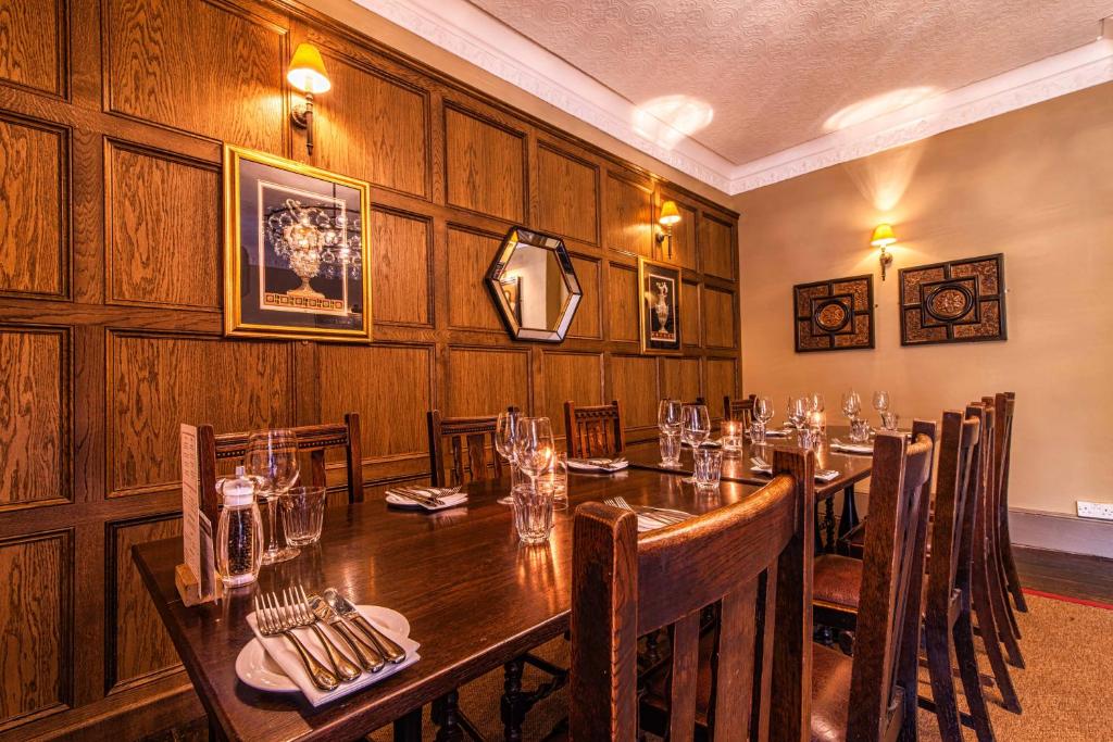 Crown & Punchbowl - Resim 20