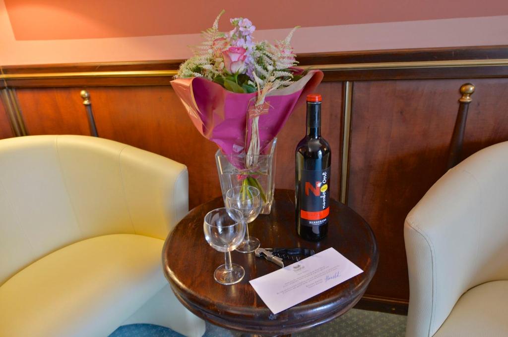 Hotel Hastal Prague Old Town - Resim 43