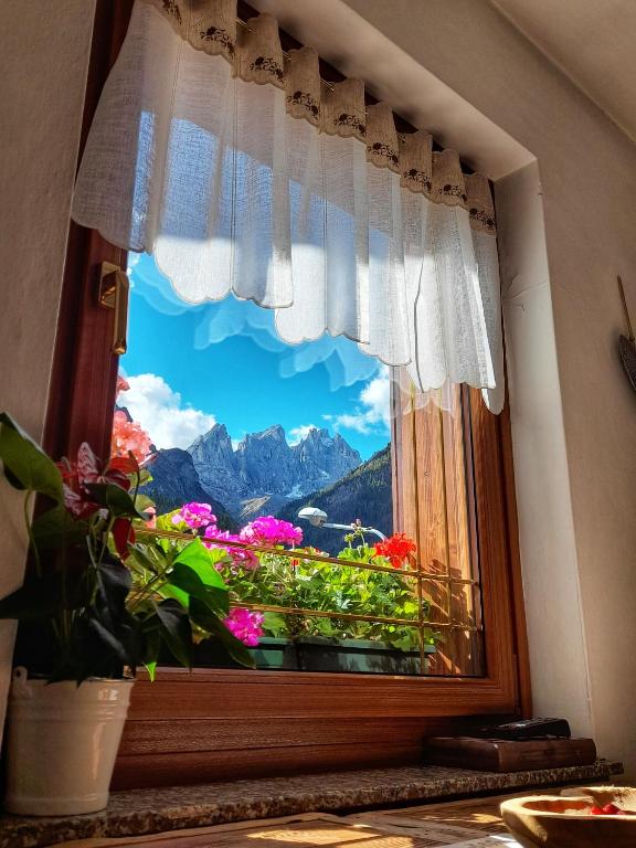 Nespecifikovaný výhled na hory nebo výhled na hory při pohledu z apartmánu