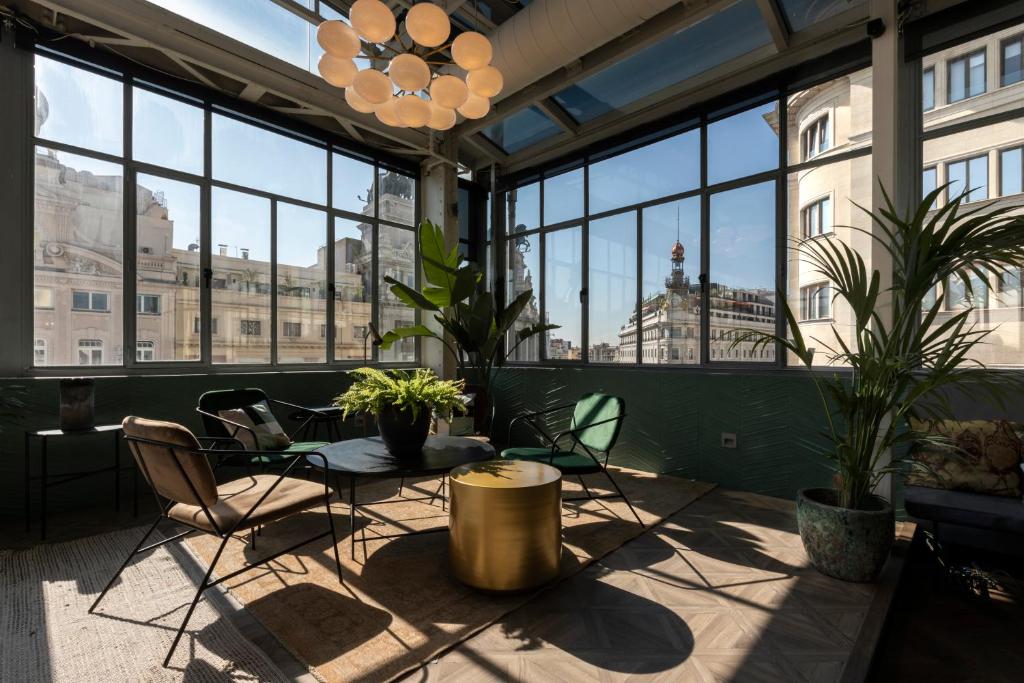 Petit Palace Alcalá - Resim 4