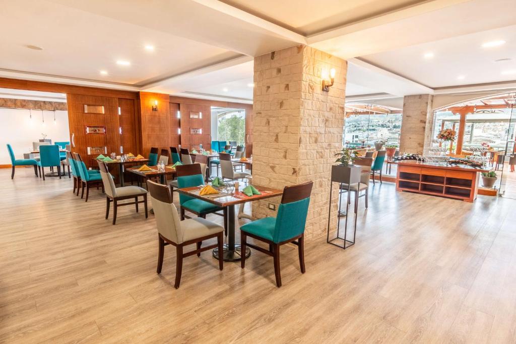 Restaurace v ubytování Sonesta Hotel Loja
