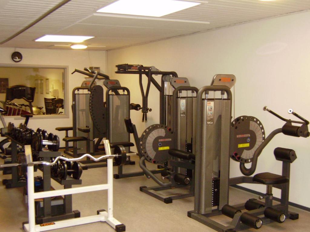 Fitness centrum a/nebo fitness zařízení v ubytování Thyregod Kursuscenter