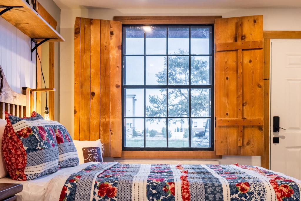 Letto o letti in una camera di The Big Texan Motel