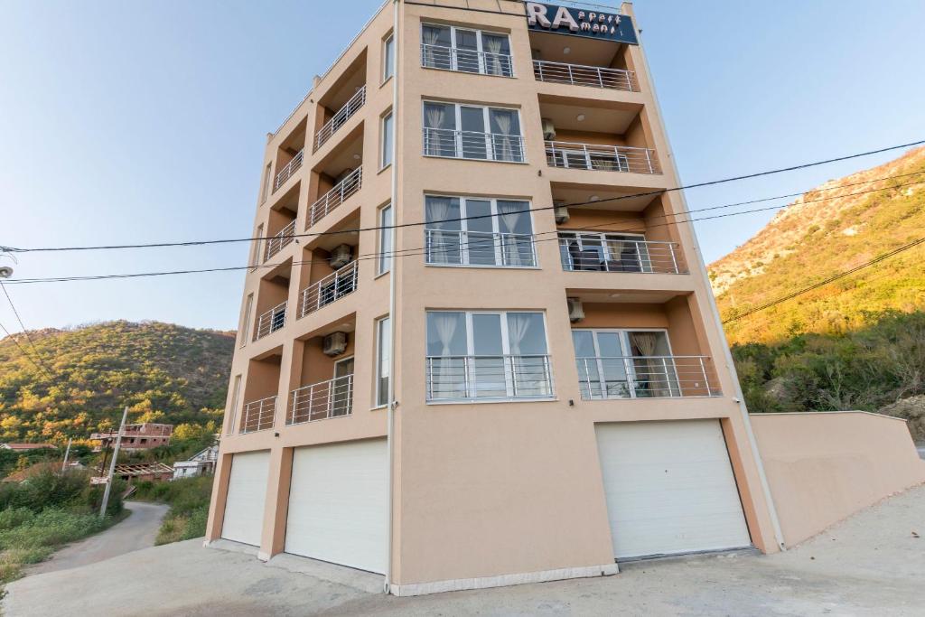 Budova, kde se apartmán nachází