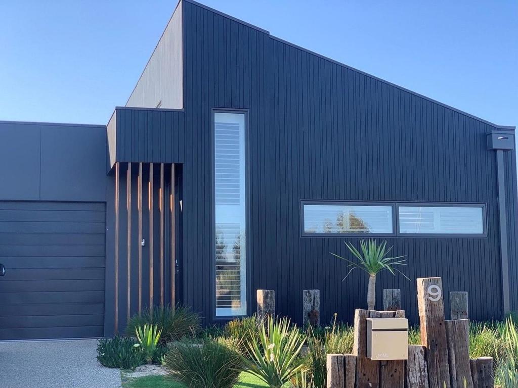 Holiday home Hillside Beach House 9, Torquay, Australia