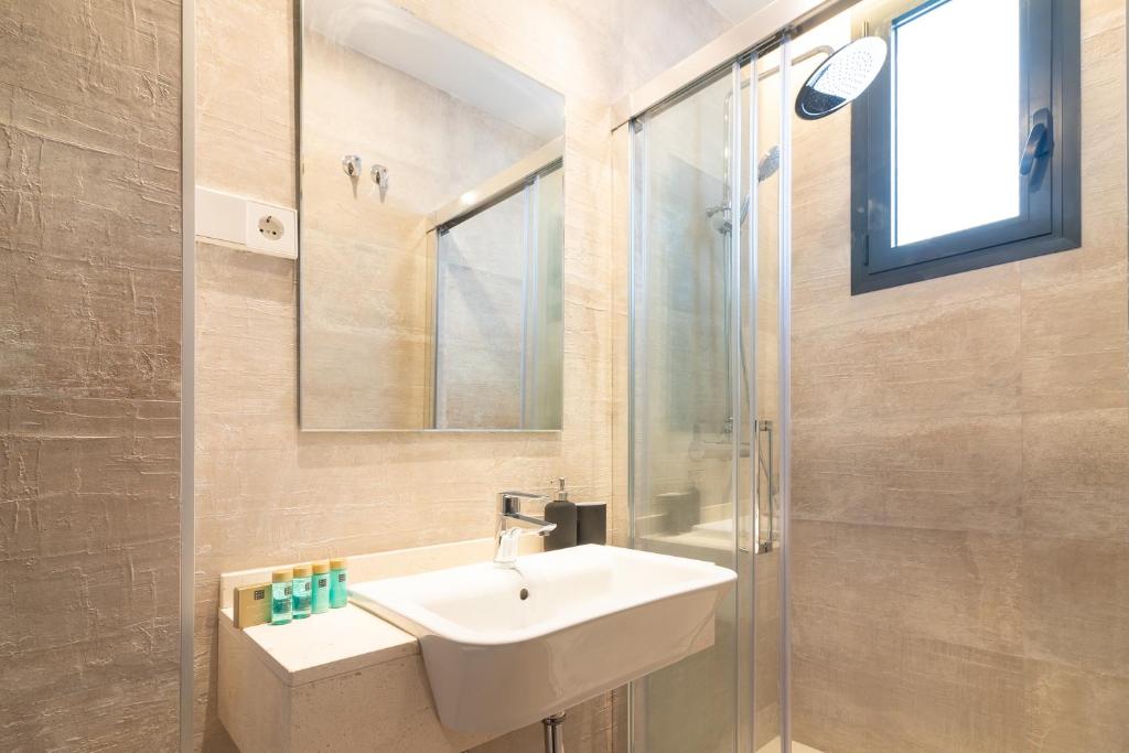 GRUND SUITES GALLERY by FreshApartments - 17