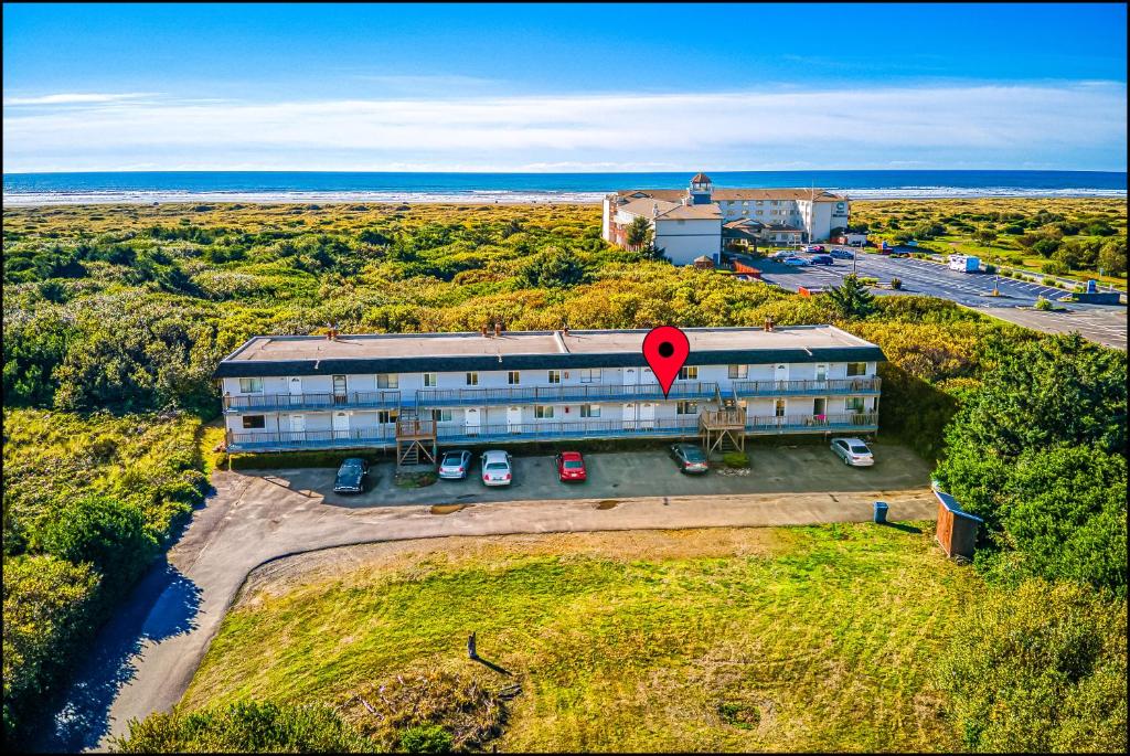 Ocean Eyes Condo - Housity